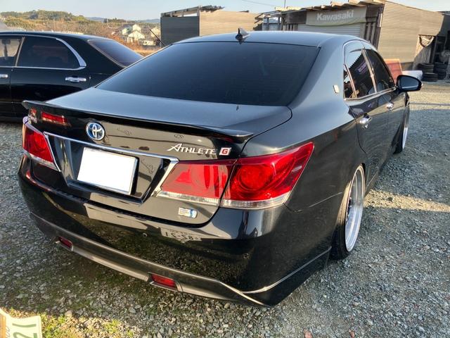 クラウンハイブリッド 　ローダウン　社外１９インチアルミ　レザーインテリア　電動シート　シートヒーター　ナビ　フルセグＴＶ　バックカメラ　ドライブレコーダー（10枚目）