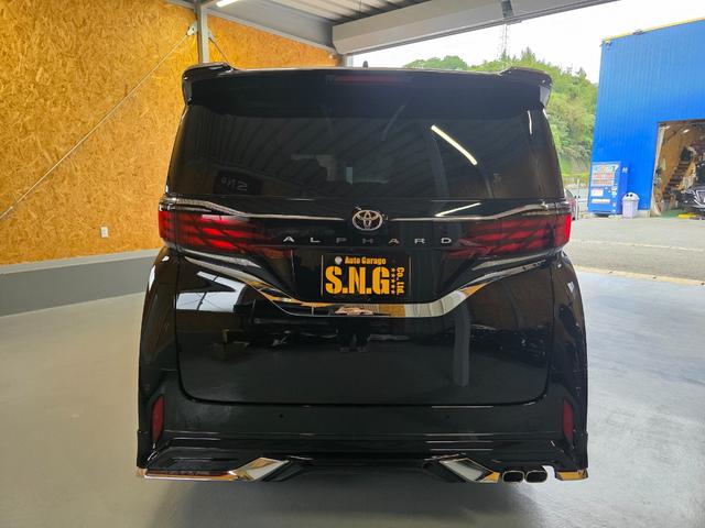 アルファード Ｚ　モデリスタフルエアロ　左右独立ムーンルーフ　デジタルインナーミラー　カラーヘッドアップディスプレイ　パノラミックビューモニター　１４インチディスプレイオーディオ　ＢＳＭ　１３．２型有機ＥＬ後席モニター（5枚目）