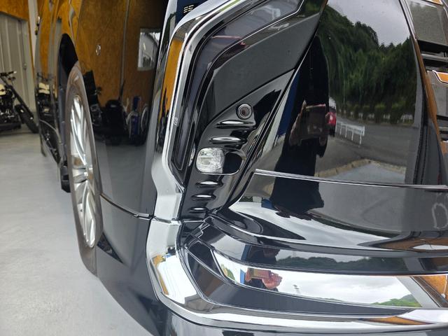 アルファード Ｚ　モデリスタフルエアロ　左右独立ムーンルーフ　デジタルインナーミラー　カラーヘッドアップディスプレイ　パノラミックビューモニター　１４インチディスプレイオーディオ　ＢＳＭ　１３．２型有機ＥＬ後席モニター（8枚目）