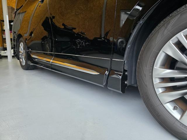 アルファード Ｚ　モデリスタフルエアロ　左右独立ムーンルーフ　デジタルインナーミラー　カラーヘッドアップディスプレイ　パノラミックビューモニター　１４インチディスプレイオーディオ　ＢＳＭ　１３．２型有機ＥＬ後席モニター（13枚目）