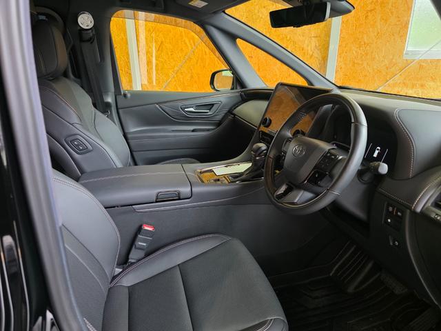 アルファード Ｚ　モデリスタフルエアロ　左右独立ムーンルーフ　デジタルインナーミラー　カラーヘッドアップディスプレイ　パノラミックビューモニター　１４インチディスプレイオーディオ　ＢＳＭ　１３．２型有機ＥＬ後席モニター（17枚目）