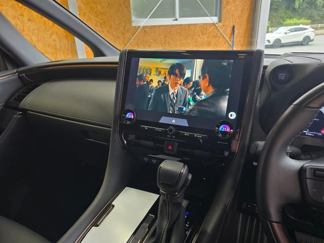 アルファード Ｚ　モデリスタフルエアロ　左右独立ムーンルーフ　デジタルインナーミラー　カラーヘッドアップディスプレイ　パノラミックビューモニター　１４インチディスプレイオーディオ　ＢＳＭ　１３．２型有機ＥＬ後席モニター（20枚目）