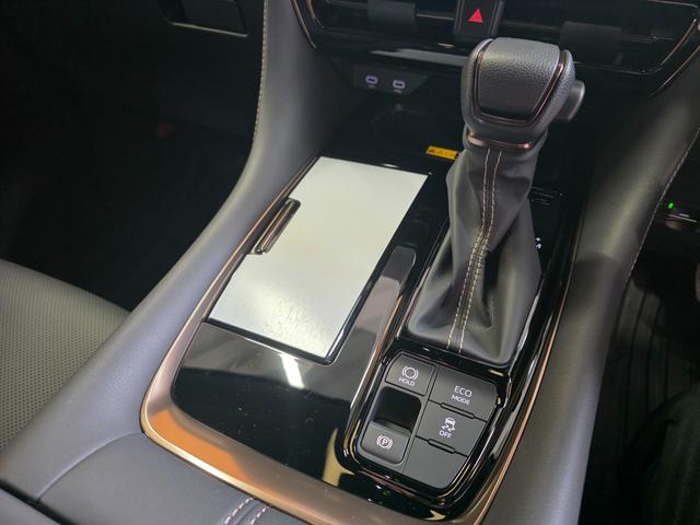 アルファード Ｚ　モデリスタフルエアロ　左右独立ムーンルーフ　デジタルインナーミラー　カラーヘッドアップディスプレイ　パノラミックビューモニター　１４インチディスプレイオーディオ　ＢＳＭ　１３．２型有機ＥＬ後席モニター（22枚目）