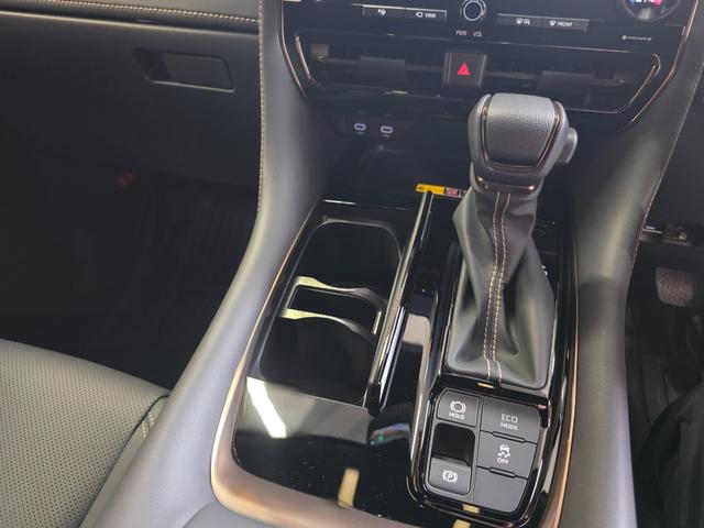 アルファード Ｚ　モデリスタフルエアロ　左右独立ムーンルーフ　デジタルインナーミラー　カラーヘッドアップディスプレイ　パノラミックビューモニター　１４インチディスプレイオーディオ　ＢＳＭ　１３．２型有機ＥＬ後席モニター（23枚目）