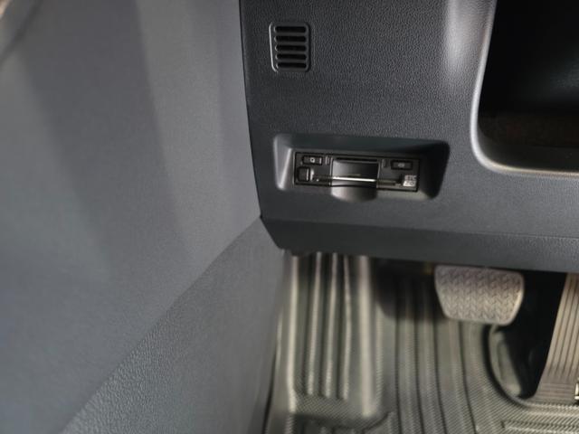 アルファード Ｚ　モデリスタフルエアロ　左右独立ムーンルーフ　デジタルインナーミラー　カラーヘッドアップディスプレイ　パノラミックビューモニター　１４インチディスプレイオーディオ　ＢＳＭ　１３．２型有機ＥＬ後席モニター（26枚目）