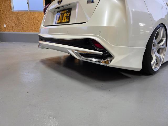 プリウス Ｓ　フルエアロ　車高調　１９インチアルミホイール　ＥＴＣ　ドラレコ　ＬＤＡ　オートハイビーム（16枚目）