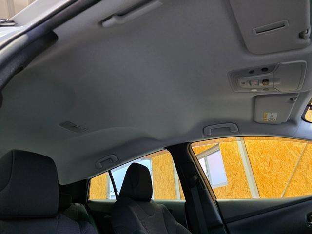 プリウス Ｓ　フルエアロ　車高調　１９インチアルミホイール　ＥＴＣ　ドラレコ　ＬＤＡ　オートハイビーム（31枚目）