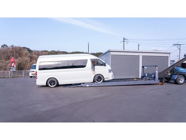 エルフトラック ＳＥカスタム　純正メッキパーツ　極東フラトップ・２．８５ｔ積・ラジコン・バックカメラ・ウィンチ・坂道発進補助装置・左右電格ミラー・ＥＴＣ・スマートキー・横あおり開閉・車両固縛装置・社外デジタルインナーミラー・フォグＬＥＤ・風防（14枚目）