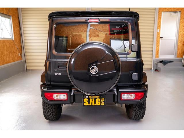 �{���l�b�g�E�B���J�[���ڂ������܂��B