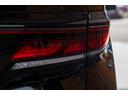 テールライト（消灯時）。シャープなデザインがリアビューの存在感を高めています。