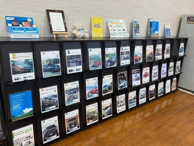 クラウンスポーツ Ｚ　衝突被害軽減システム　サンルーフ　４ＷＤ　メモリーナビ　フルセグ　ＥＴＣ　バックカメラ　ドラレコ　キーレス　スマートキー　盗難防止装置（50枚目）