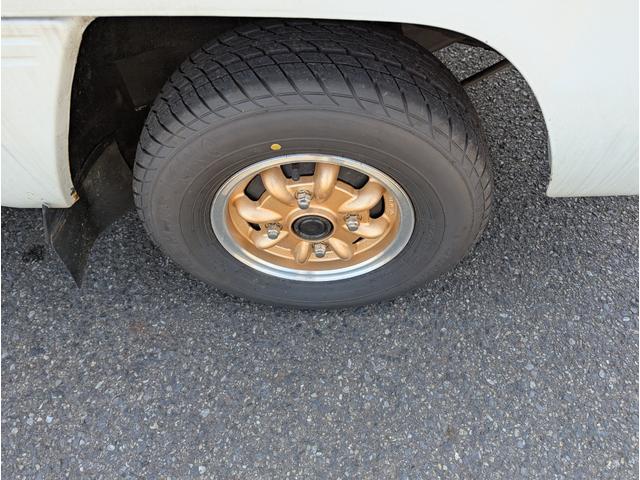 キャリイトラック 　一方開　　１０インチアルミホイールタイヤ新品　ローダウン　丸目２灯　１０吋旧車　車検令和９年３月　ＤＡ５１Ｔ（15枚目）