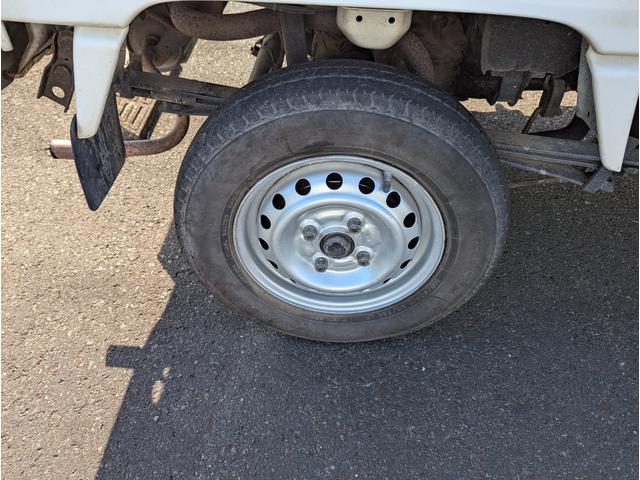 アクティトラック 　４ＷＤ　パワステ　５速　運転席エアバッグ　四輪駆動　四駆　ＨＡ７（13枚目）