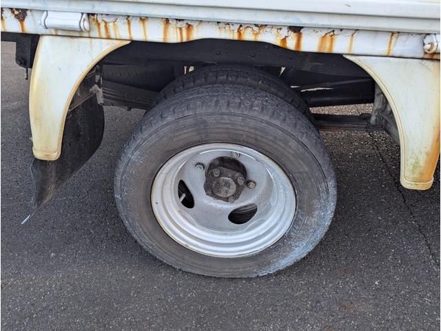 ボンゴトラック 　２２００ディーゼル　パワーゲート　低床　３方開　エアコン　パワステ　最大積載量８５０ｋｇ　ＳＫ２２Ｔ（12枚目）