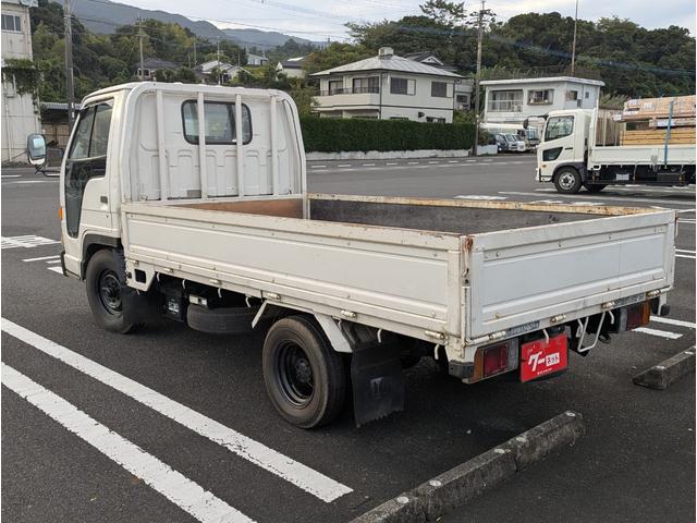 エルフトラック 　２８００ディーゼル　１．５トン　平ボディ　予備車検Ｒ８年１月　　低床　５速　パワーウインドウ　最大積載量１５００ｋｇ　全長４．６９ｍ　総重量３４１５ｋｇ　普通免許　ＮＨＲ５５Ｅ（7枚目）