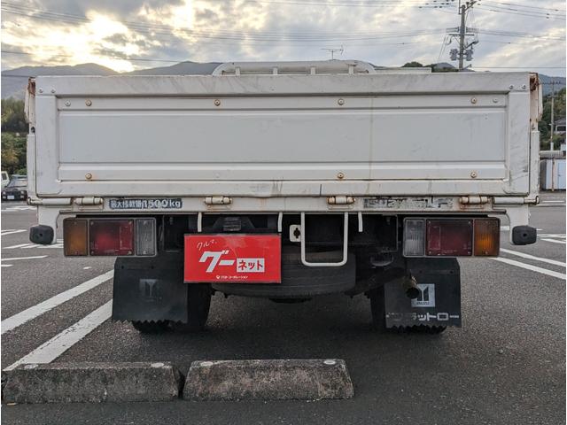 エルフトラック 　２８００ディーゼル　１．５トン　平ボディ　予備車検Ｒ８年１月　　低床　５速　パワーウインドウ　最大積載量１５００ｋｇ　全長４．６９ｍ　総重量３４１５ｋｇ　普通免許　ＮＨＲ５５Ｅ（9枚目）