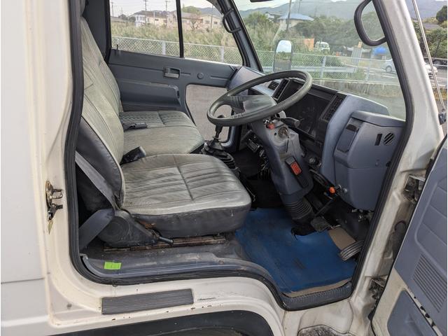 エルフトラック 　２８００ディーゼル　１．５トン　平ボディ　予備車検Ｒ８年１月　　低床　５速　パワーウインドウ　最大積載量１５００ｋｇ　全長４．６９ｍ　総重量３４１５ｋｇ　普通免許　ＮＨＲ５５Ｅ（17枚目）