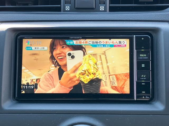 マークＸ ２５０Ｇ　リラックスセレクション・ブラックリミテッド　エアロ　ナビ　フルセグ　Ｂカメラ　Ｂトゥース　ＤＶＤ　１９インチ　車高調　ＨＩＤライト　ＬＥＤフォグ　ＬＥＤテール　ＥＴＣ　スマートキー　前席パワーシート　コンビハンドル　リアフィルム　オートライト（13枚目）