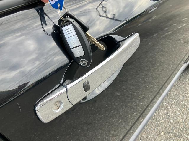 エクストレイル 20X 後期 ナビ フルセグ Bカメラ Bトゥース DVD ETC 19インチ インテリキー 全席シートヒーター 外2本出しマフラー 前後ガーニッシュ ステアリモコン TV走行中視聴可能(16枚目)