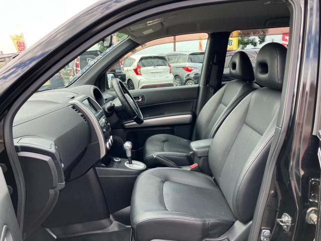 エクストレイル 20X 後期 ナビ フルセグ Bカメラ Bトゥース DVD ETC 19インチ インテリキー 全席シートヒーター 外2本出しマフラー 前後ガーニッシュ ステアリモコン TV走行中視聴可能(28枚目)