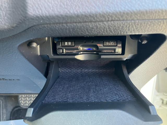 マークX 250G 中期 エアロ ナビ フルセグ Bカメラ Bトゥース DVD HIDライト LEDフォグ ドラレコ 19インチ 車高調 スマートキー2個 ETC パワーシート ステアリモコン リアフィルム 禁煙車(17枚目)