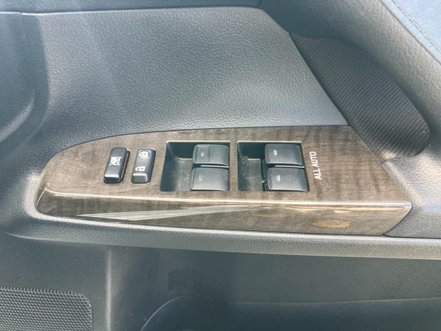 マークX 250G 中期 エアロ ナビ フルセグ Bカメラ Bトゥース DVD HIDライト LEDフォグ ドラレコ 19インチ 車高調 スマートキー2個 ETC パワーシート ステアリモコン リアフィルム 禁煙車(30枚目)