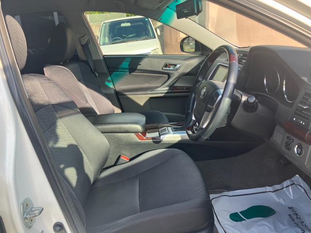 マークＸ ２５０Ｇ　リラックスセレクション・ブラックリミテッド　エアロ　ナビ　フルセグ　Ｂカメラ　Ｂトゥース　ＤＶＤ　ＨＩＤライト　ＬＥＤフォグ　前後ドラレコ　スマートキー２個　ＥＴＣ　１９インチ　車高調　前席Ｐシート　ステアリモコン　リアフィルム　禁煙車（32枚目）