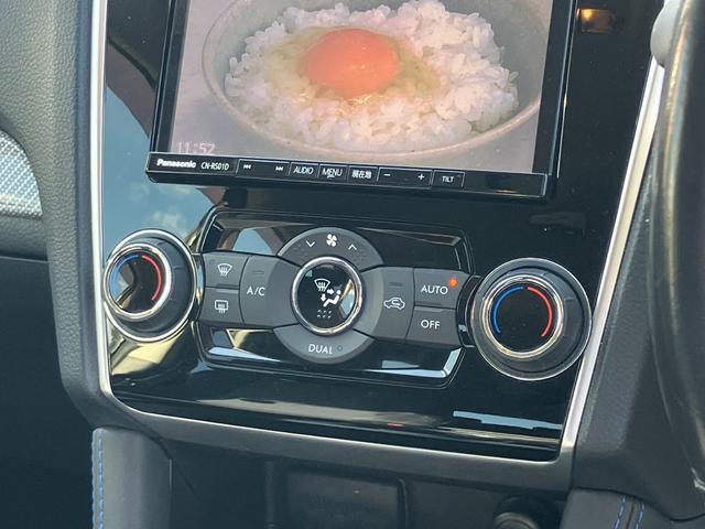 ���E�Ɨ��I�[�g�`�b