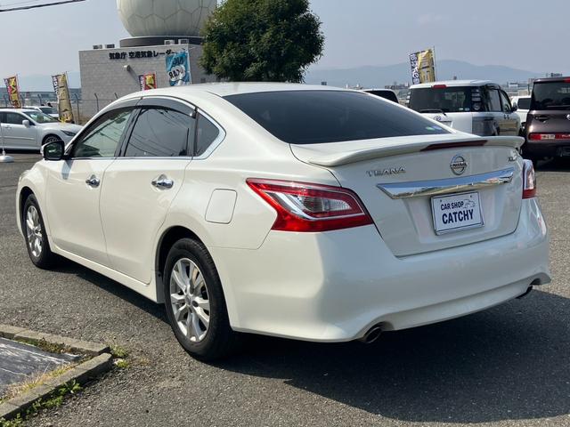 ティアナ ＸＬ　ナビ　フルセグ　Ａビュー　Ｂトゥース　ＤＶＤ　ＨＩＤライト　ＥＴＣ　Ｓキー２個　ＬＤＷ　ＢＳＷ　オートリトラミラー　前席パワーシート　クルコン　オットマン　リアスポイラー　ステアリモコン　禁煙車（5枚目）