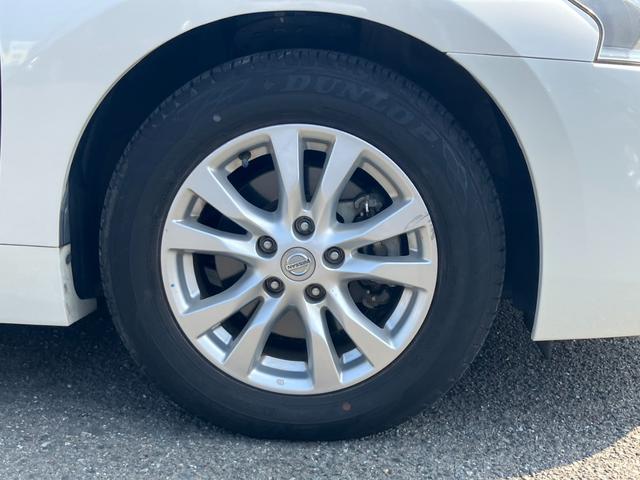 ティアナ ＸＬ　ナビ　フルセグ　Ａビュー　Ｂトゥース　ＤＶＤ　ＨＩＤライト　ＥＴＣ　Ｓキー２個　ＬＤＷ　ＢＳＷ　オートリトラミラー　前席パワーシート　クルコン　オットマン　リアスポイラー　ステアリモコン　禁煙車（19枚目）