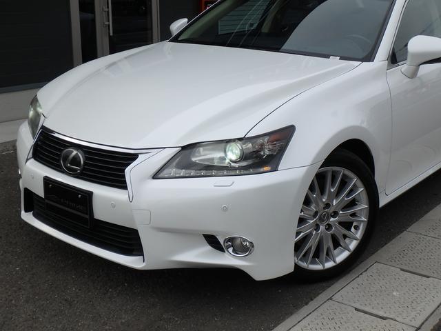 ＧＳ３５０ 　左ハンドル車！！　車検令和８年４月迄！！　ラグジュアリーパッケージ！！　サンルーフ付　レザーシート　マークレビンソンサウンドシステム　スマートキー　アルミホイール　プッシュスタート　スマートキー（4枚目）