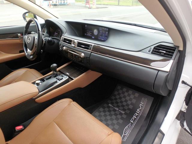 ＧＳ３５０ 　左ハンドル車！！　車検令和８年４月迄！！　ラグジュアリーパッケージ！！　サンルーフ付　レザーシート　マークレビンソンサウンドシステム　スマートキー　アルミホイール　プッシュスタート　スマートキー（17枚目）