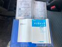 ＫＣエアコン・パワステ　５速マニュアル　三方開　ＥＴＣ　社外１５ｉｎｃｈアルミホイール　タイミングチェーン　軽トラック（28枚目）