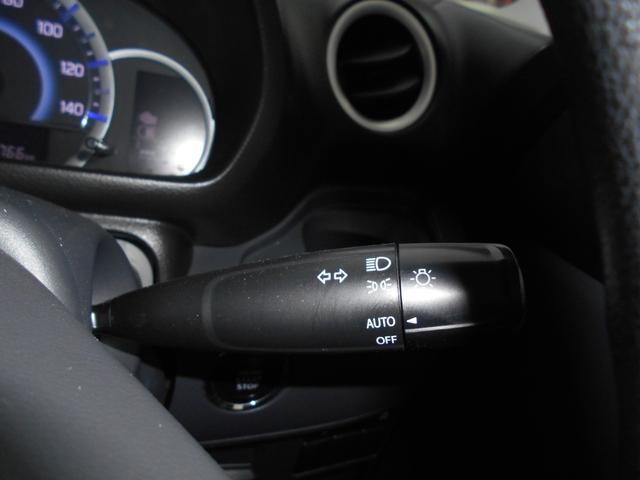 スペーシア Ｘ　ディスチャージヘッドライト装着車　社外ナビ　左側電動スライドドア　アイドリングストップ　オートエアコン　オートライト　運転席シートヒーター　ＥＴＣ（10枚目）
