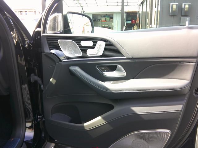 ＧＬＳ ＧＬＳ６００　４マチック　ファーストクラスパッケージ　パノラミックスライディングルーフ　リアモニター　電動格納式ランニングボード　２３インチマイバッハアルミホイール　全席パワーシート　オット付きマンリアシート（17枚目）