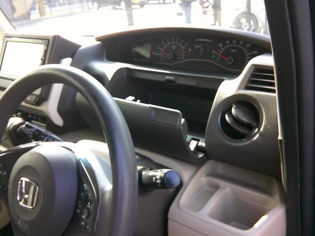 N-BOX G・Lホンダセンシング 純正ナビ フルセグTV パワースライドドア クルーズコントロール ETC オートエアコン オートライト バックモニター 誤発進抑制 横滑り防止 純正14インチアルミ LEDヘッドライト(27枚目)