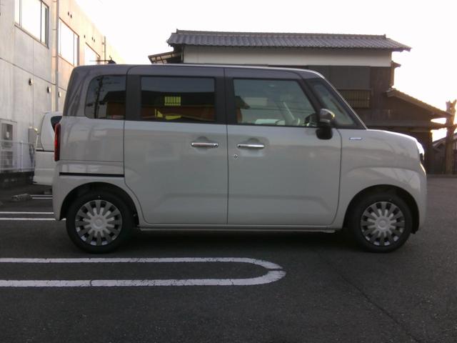 ワゴンＲスマイル ハイブリッドＸ　届出済未使用車　スズキセーフティーサポート　両側パワースライドドア　ＬＥＤヘッドライト／フォグライト　クルーズコントロール　シートヒーター　コーナーセンサ―　６スピーカー　メッキドアハンドル（6枚目）