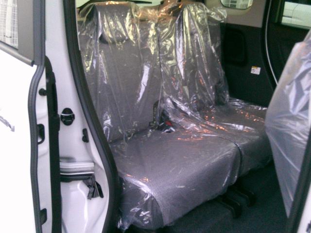 ワゴンＲスマイル ハイブリッドＸ　届出済未使用車　スズキセーフティーサポート　両側パワースライドドア　ＬＥＤヘッドライト／フォグライト　クルーズコントロール　シートヒーター　コーナーセンサ―　６スピーカー　メッキドアハンドル（12枚目）