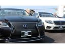 ＧＬＳ６００　４マチック　ファーストクラスパッケージ　パノラミックスライディングルーフ　リアモニター　電動格納式ランニングボード　２３インチマイバッハアルミホイール　全席パワーシート　オット付きマンリアシート（47枚目）
