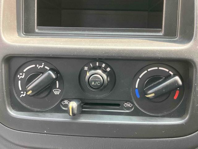 Ｋｅｉスポーツ 　キーレスエントリー　電動格納ミラー　ＭＴ　ＡＢＳ　ＣＤ　ＵＳＢ　アルミホイール　衝突安全ボディ　エアコン　パワーステアリング　パワーウィンドウ　純正ターボ（4枚目）
