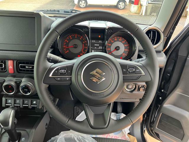 ジムニーシエラ JC 4WD クリアランスソナー オートクルーズコントロール レーンアシスト 衝突被害軽減システム オートライト LEDヘッドランプ ヘッドライトウォッシャー アルミホイール スマートキー(3枚目)