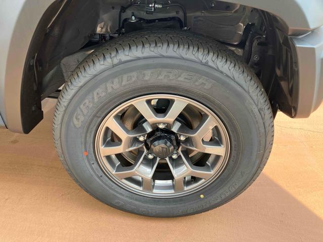 ジムニーシエラ JC 4WD クリアランスソナー オートクルーズコントロール レーンアシスト 衝突被害軽減システム オートライト LEDヘッドランプ ヘッドライトウォッシャー アルミホイール スマートキー(25枚目)