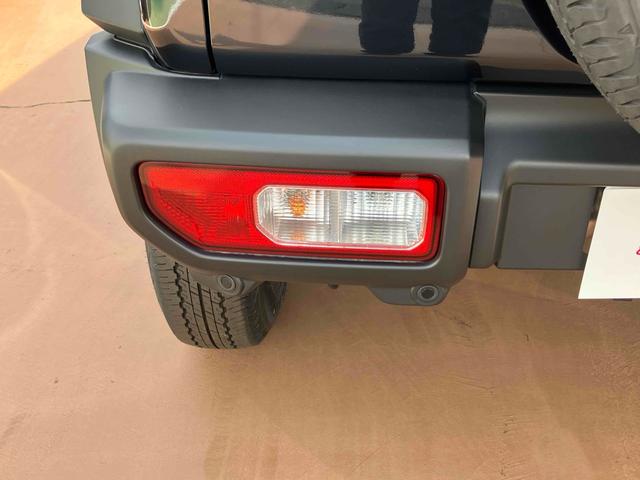 ジムニーシエラ JC 4WD クリアランスソナー オートクルーズコントロール レーンアシスト 衝突被害軽減システム オートライト LEDヘッドランプ ヘッドライトウォッシャー アルミホイール スマートキー(30枚目)