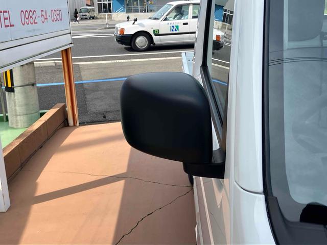 キャリイトラック KCエアコン・パワステ 4WD 軽トラック MT 衝突被害軽減システム クリアランスソナー レーンアシスト アイドリングストップ オートライト ESC エアコン パワーウィンドウ(8枚目)