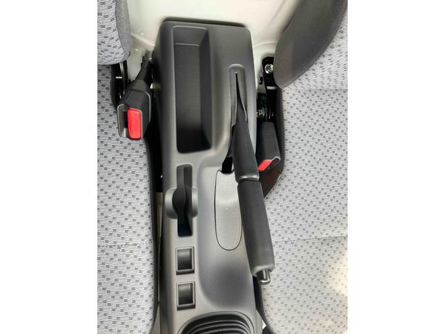 キャリイトラック KCエアコン・パワステ 4WD 軽トラック MT 衝突被害軽減システム クリアランスソナー レーンアシスト アイドリングストップ オートライト ESC エアコン パワーウィンドウ(41枚目)