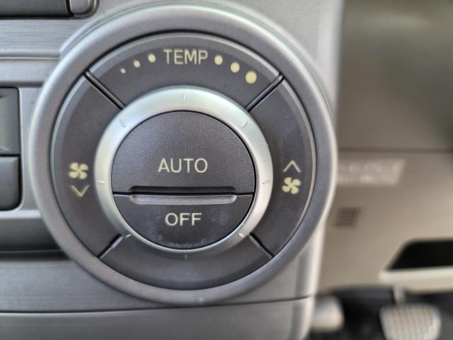 L リミテッド CD USB 運転席パワーシート ベンチシート オートエアコン キーレスエントリー パワーウインドウ 衝突安全ボディ 盗難防止システム 衝突安全ボディ 盗難防止システム 取扱説明書 メンテナンスノート(43枚目)