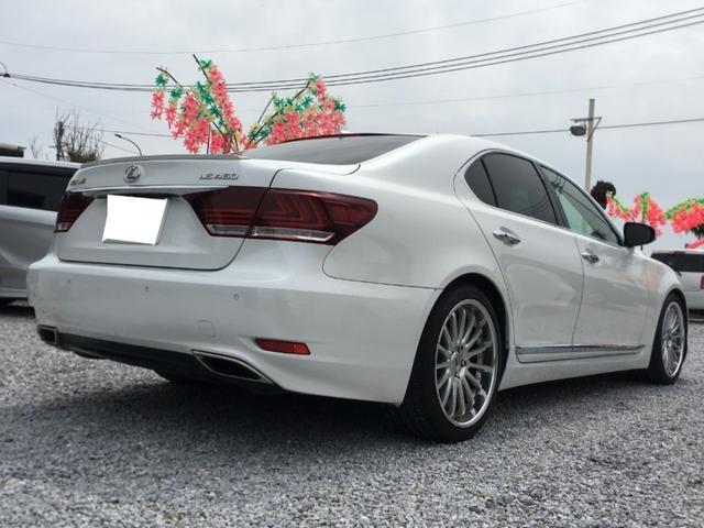 ＬＳ ＬＳ４６０　バージョンＣ　Ｉパッケージ　シートヒーター　サンルーフ　革シート　ブレーキホールド　カードキー　パワーシート　クルーズコントロール　衝突安全システム　クリアランスソナー　ハンドルヒーター　ＬＥＸＵＳ純正ナビ（12枚目）