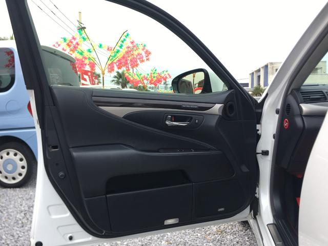 ＬＳ ＬＳ４６０　バージョンＣ　Ｉパッケージ　シートヒーター　サンルーフ　革シート　ブレーキホールド　カードキー　パワーシート　クルーズコントロール　衝突安全システム　クリアランスソナー　ハンドルヒーター　ＬＥＸＵＳ純正ナビ（54枚目）