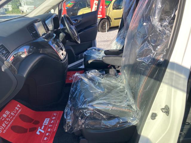 フロントシートの一枚です下取車輛がございましたら年式、車種、走行距離に関係なく当社で高価買取致します！お客様の思い出の詰った愛車を大事に乗ってくださるオーナー様へお譲りください★