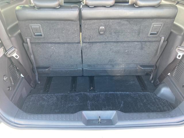 【ラゲッジスペース】広々としたスペースがありますので、ベビーカーや子どものおもちゃやアウトドア用品など、汚れているものも気にせずに載せることができます！